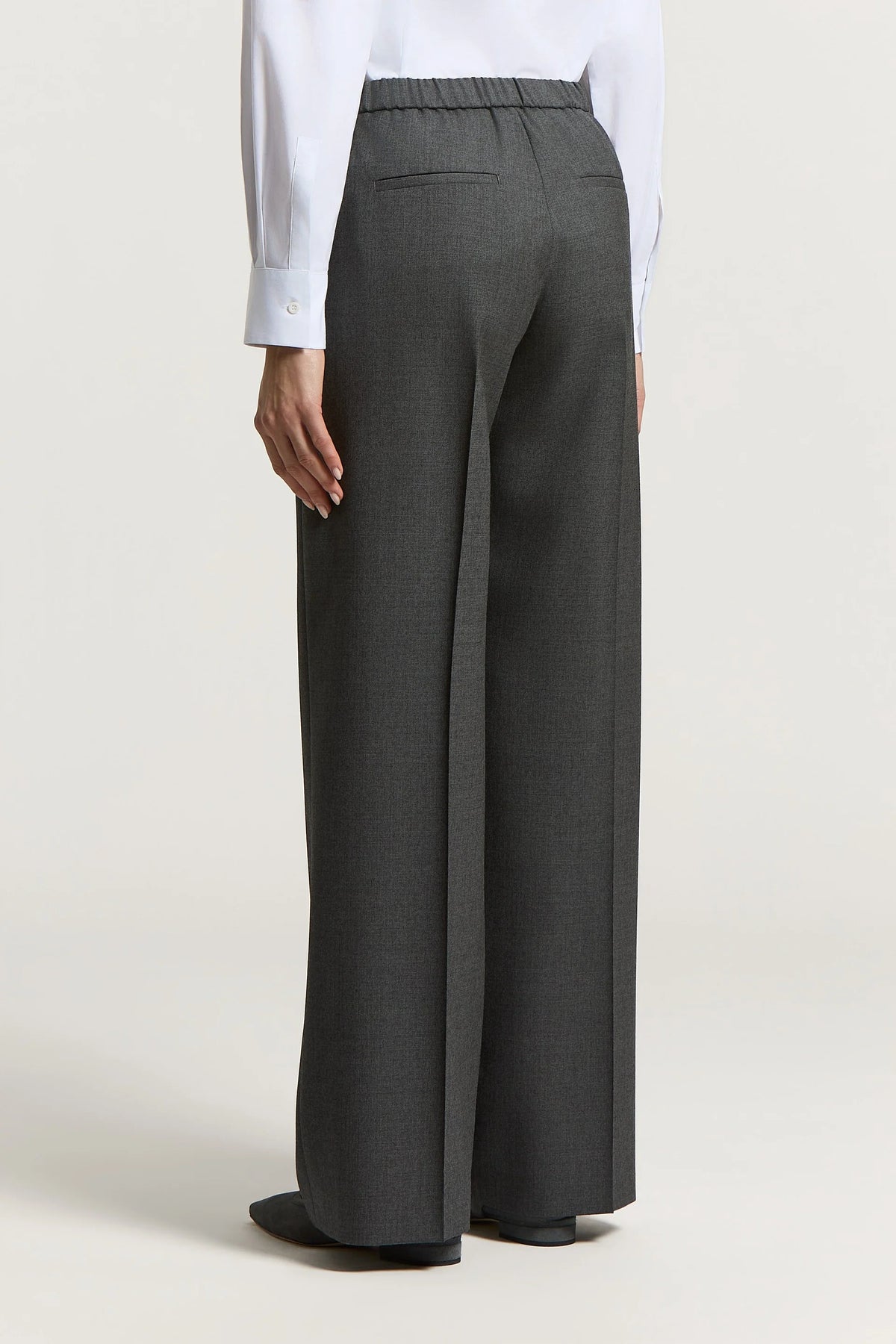 Peserico Wool Gabardine Trousers in Satellite Grey